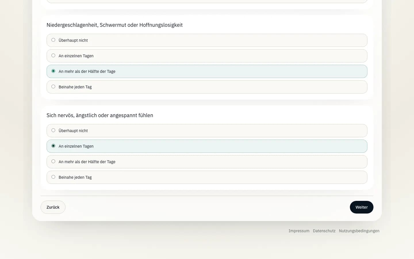 Fragebogen während des Ausfüllens in Lurena